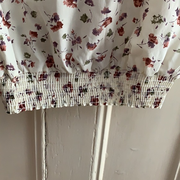 Vintage style top with floral pattern - Picture 5 of 6